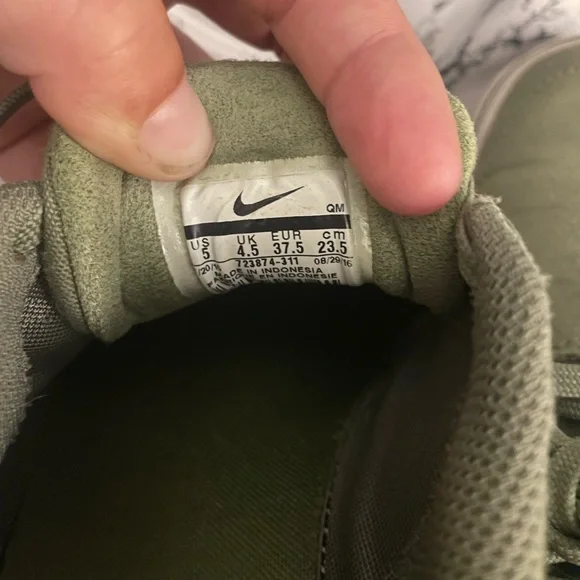 Nike SB Shoes - Picture 3 of 3